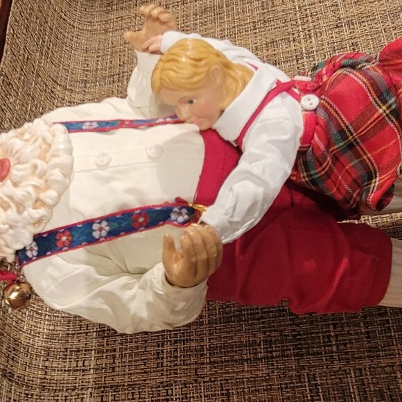 Clothtique Possible Dreams - Santa Claus Dancing with Girl -Christmas Dance - Picture 12 of 13